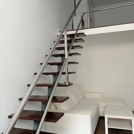 Homeforguest Island 201 Modern & Minimalist *