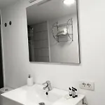 Homeforguest Island 201 Modern & Minimalist Apartment