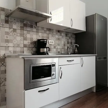 Apartment Homeforguest Island 201 Modern & Minimalist