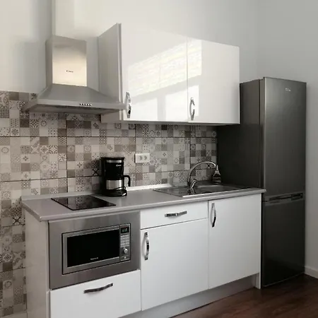 Homeforguest Island 201 Modern & Minimalist * 圣克鲁斯-德特内里费